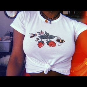 Bees & Strawberries Brandy Melville t-shirt